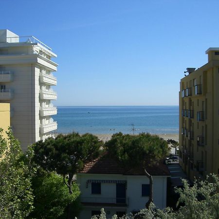 Hotel Taunus - Vista Mare Riccione Eksteriør billede